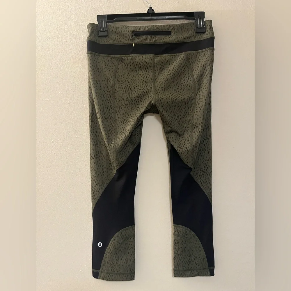 Lululemon Run Inspire Crop II Full-On Luxtreme Mesh